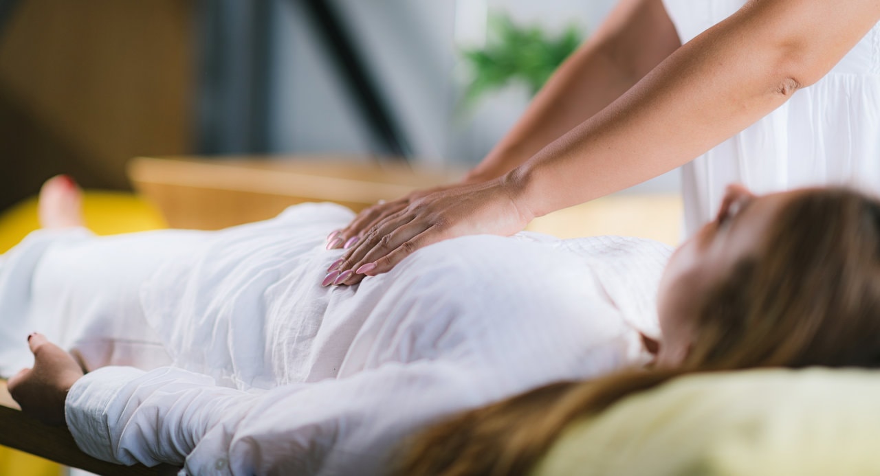 Les massages émotionnels – Lucas BLK Les massages émotionnels - Lucas BLK